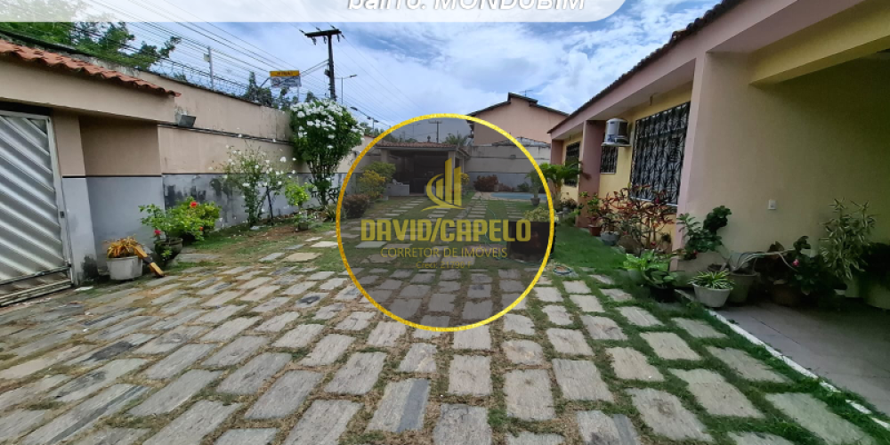 Casa Comercial à venda no Mondubim Casa Comercial à venda no Mondubim: Excelente Oportunidade para Investimento em Fortaleza Se você está procurando uma Casa Comercial à venda no Mondubim, esta é a oportunidade ideal para investir em uma das regiões mais movimentadas e populosas de Fortaleza. Localizada no bairro Mondubim, essa Casa Comercial à venda no Mondubim oferece estrutura versátil para empresas, clínicas, escritórios, cursos profissionalizantes ou comércio em geral. Por que investir em uma Casa Comercial à venda no Mondubim? 4 O Mondubim é um bairro com forte circulação de pessoas e grande densidade populacional, o que aumenta o potencial de retorno para quem adquire uma Casa Comercial à venda no Mondubim. Entre os principais benefícios estão: ✔ Alta visibilidade para o seu negócio ✔ Região com demanda constante por serviços ✔ Excelente custo-benefício por metro quadrado ✔ Potencial de renda com locação comercial ✔ Forte liquidez imobiliária Localização estratégica da Casa Comercial à venda no Mondubim O Mondubim possui acesso facilitado a importantes vias da cidade, além de contar com supermercados, escolas, farmácias e comércio ativo. Uma Casa Comercial à venda no Mondubim está inserida em uma área consolidada, ideal para quem deseja empreender ou ampliar investimentos no setor imobiliário. Perfil ideal para adquirir uma Casa Comercial à venda no Mondubim Esse tipo de imóvel é ideal para: Clínicas médicas ou odontológicas Escritórios administrativos Empresas de pequeno e médio porte Instituições educacionais Igrejas ou centros de treinamento Investidores que buscam renda passiva A versatilidade da Casa Comercial à venda no Mondubim permite adaptações conforme o modelo de negócio. Valorização e potencial de retorno Adquirir uma Casa Comercial à venda no Mondubim é uma decisão estratégica para quem busca: Segurança patrimonial Crescimento de capital Renda com locação Estabilidade de demanda comercial O Mondubim vem apresentando crescimento contínuo, fortalecendo o mercado imobiliário local.